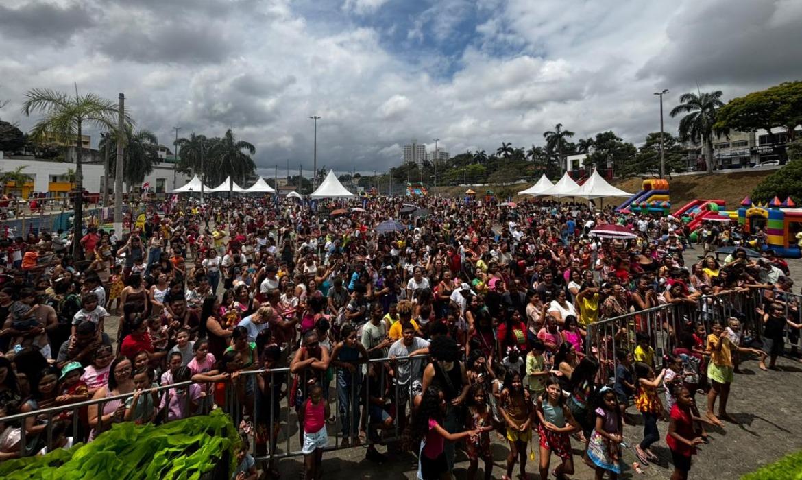 Tradicional festa das crianças reúne famílias e muita animação em Aracruz