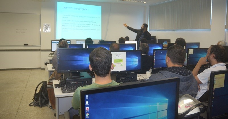 Servidores participam de capacitação sobre direitos e usos da água