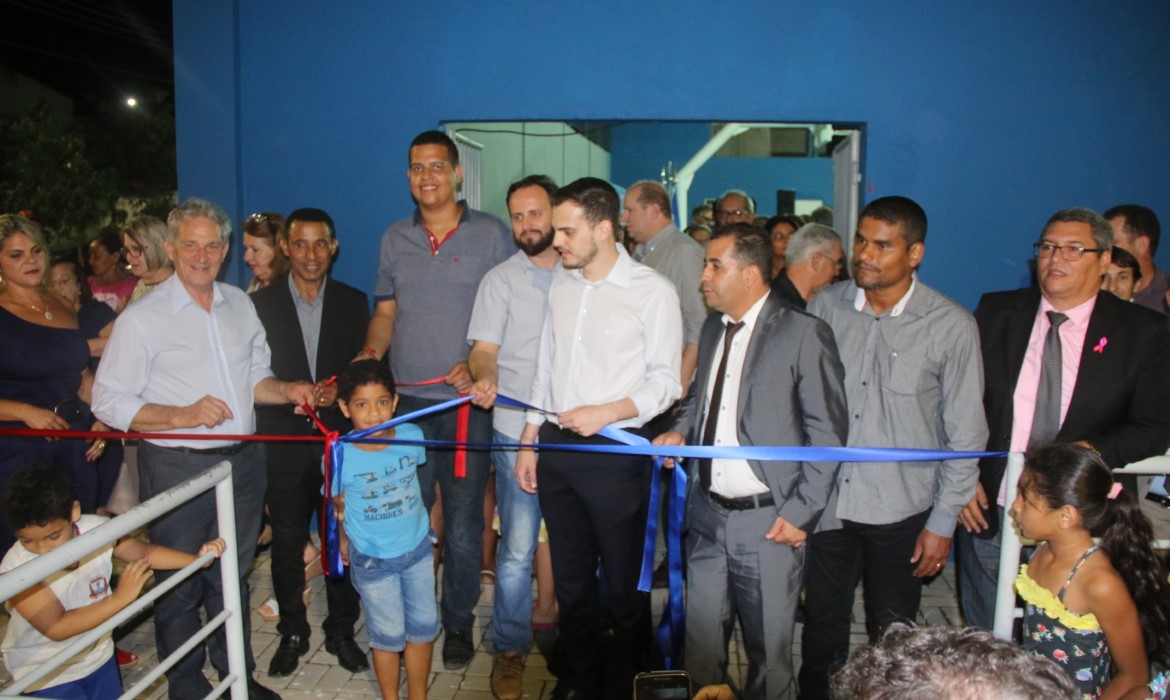 Prefeitura entrega Centro Esportivo Cultural no Sauaçú