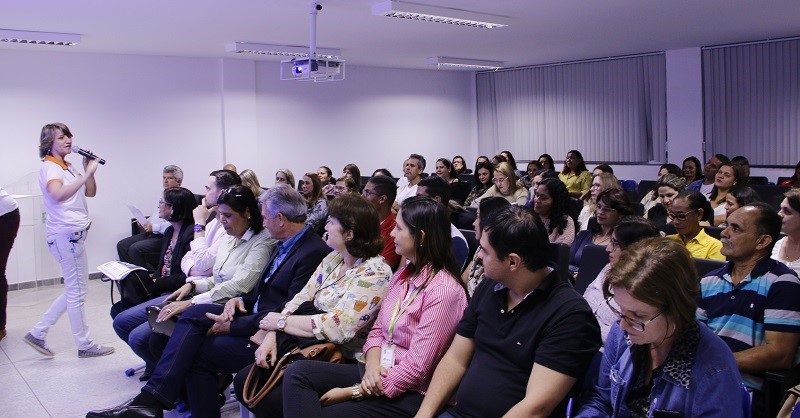 Fórum de boas práticas debate participação da sociedade na vida escolar